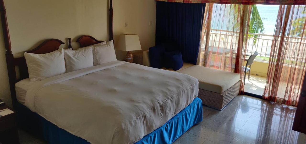 Radisson Grenada Beach Resort Grand Anse Esterno foto