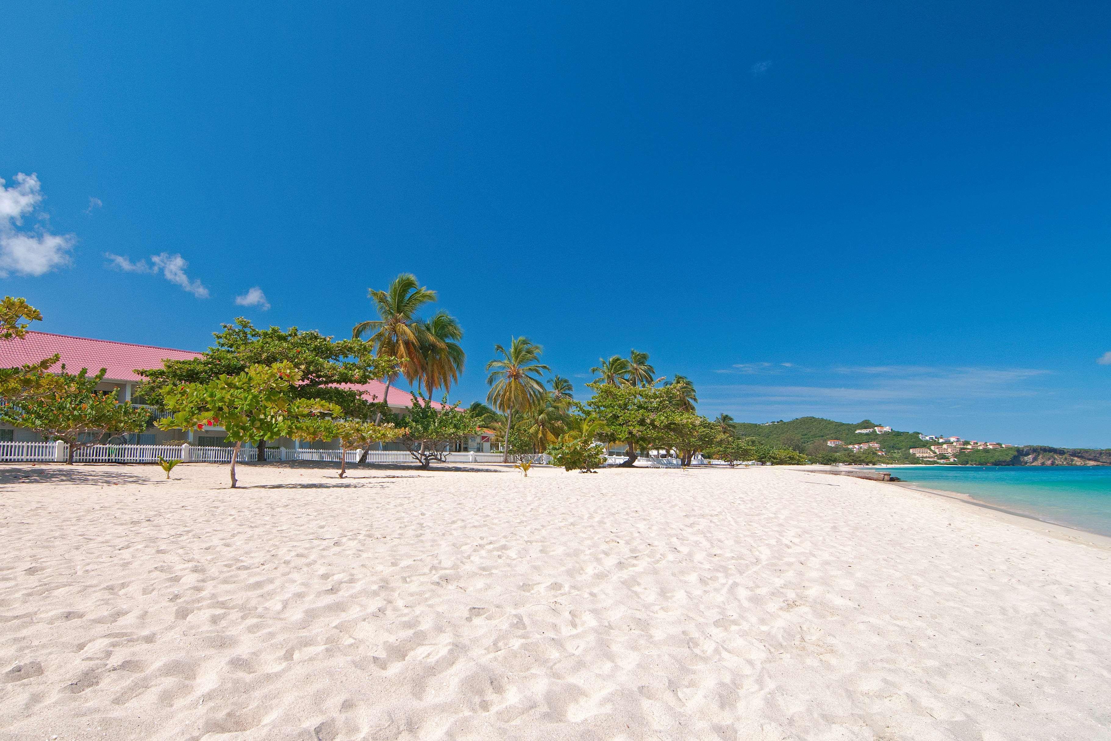 Radisson Grenada Beach Resort Grand Anse Esterno foto