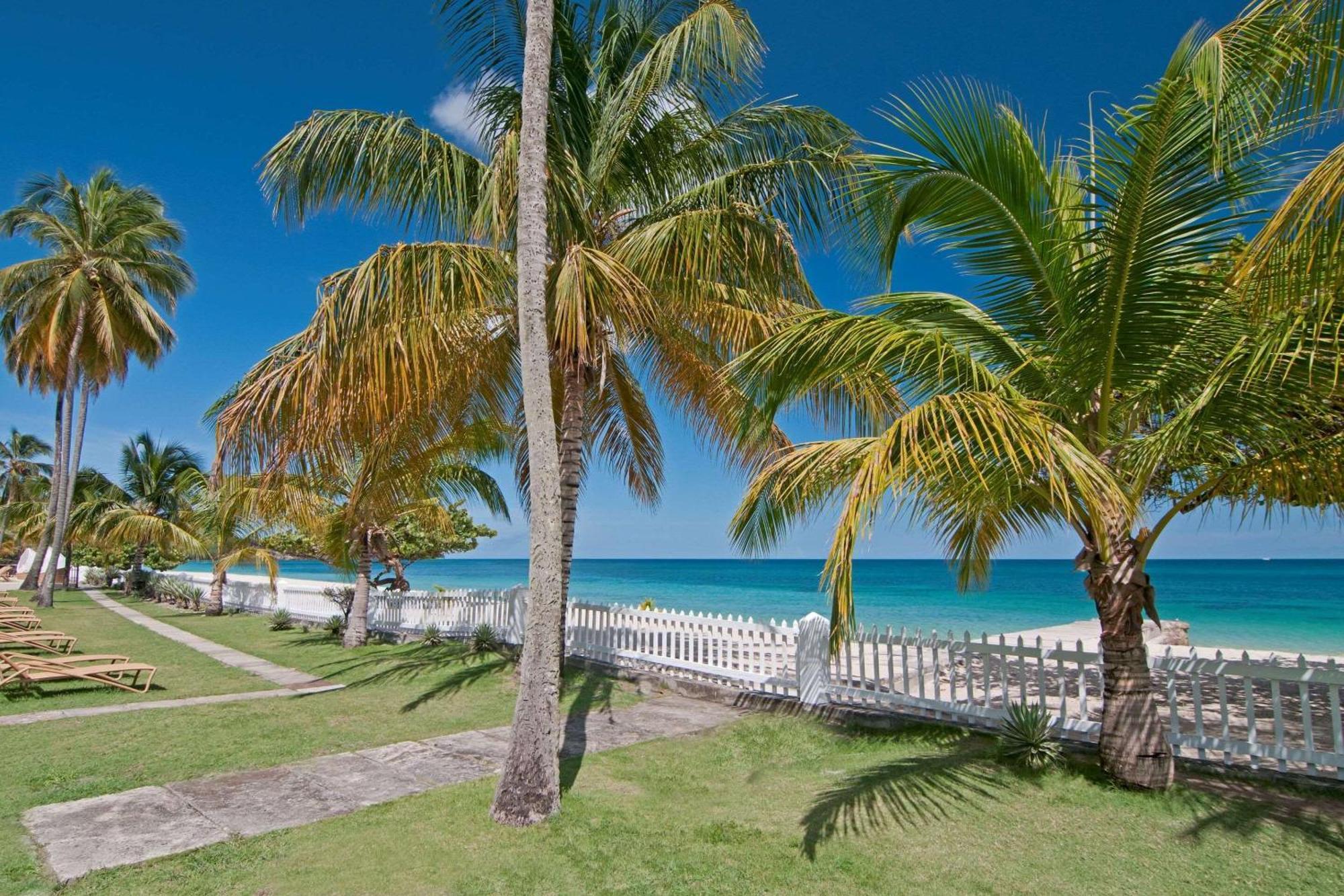 Radisson Grenada Beach Resort Grand Anse Esterno foto